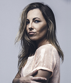 Paula Cazenave: Techno y poder