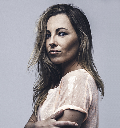 Paula Cazenave: Techno y poder